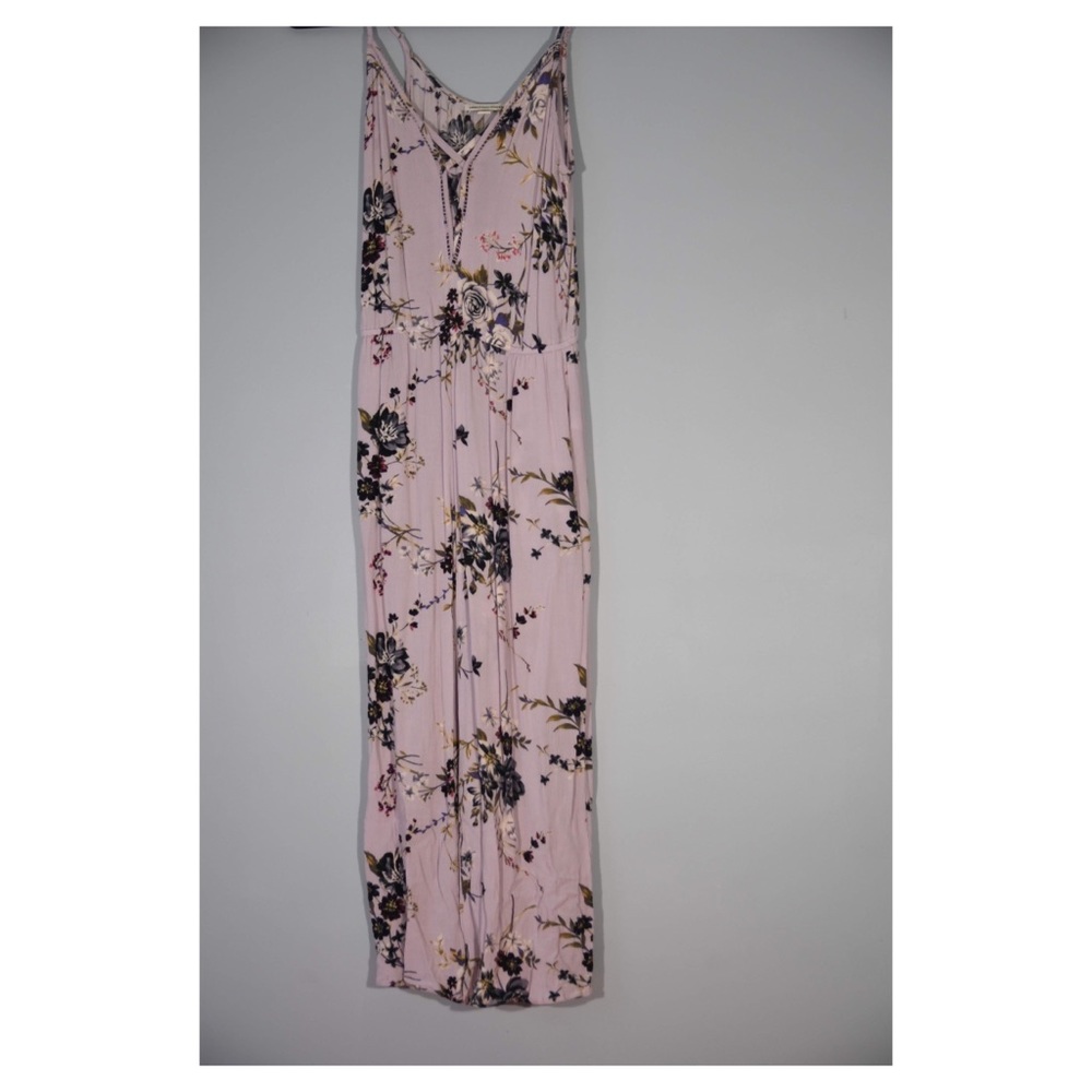 Lavender floral jumpsuit with cropped legs v-neck